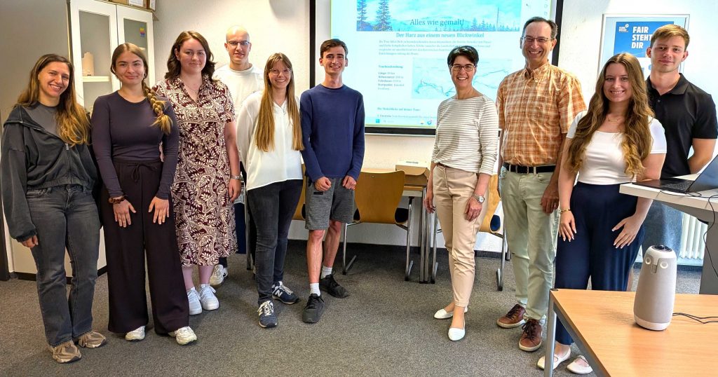 Studierende des Masters „Tourism and Destination Management“ mit Carola Schmidt (Tourismusverband Harz) und Prof. Dr. Sven Groß.  